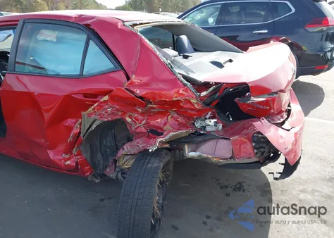 2018 Toyota Corolla Le z USA, uszkodzony, nr VIN 2T1BURHE2JC074142